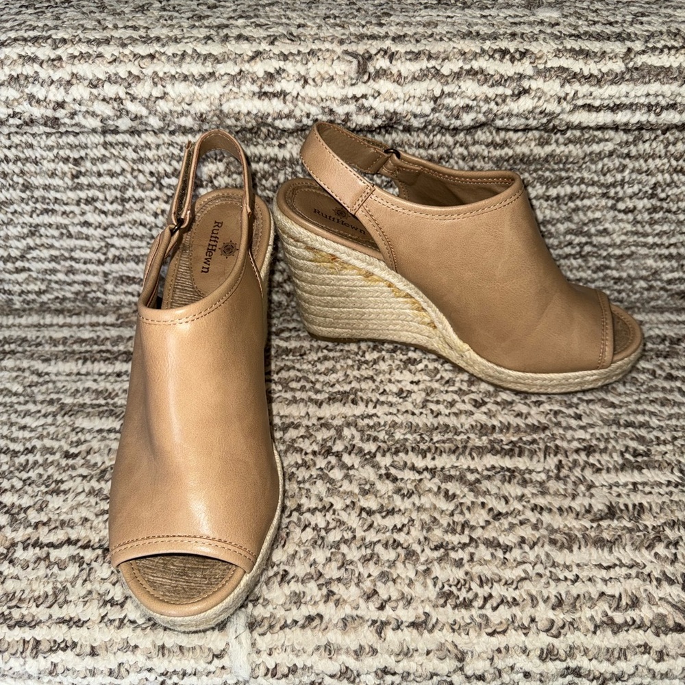 Ruff Hewn Tan Wedge Sandals